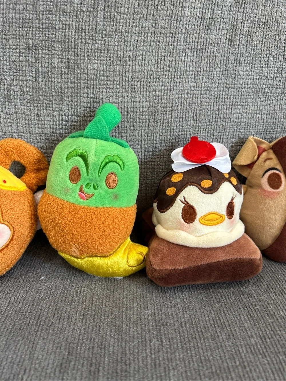Disney Munchlings Plush Lot Pascal Daisy Mickey Tramp Unicorn